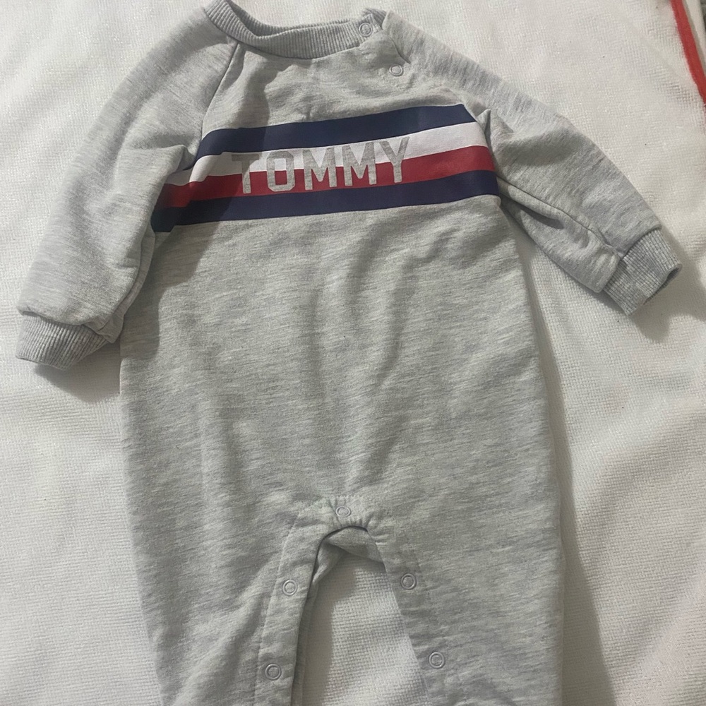 Tommy Outfit 3/6 months